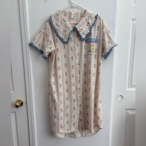 Alice In Wonderland Themed Button-Up Pajama with Floral Pattern Size Medium